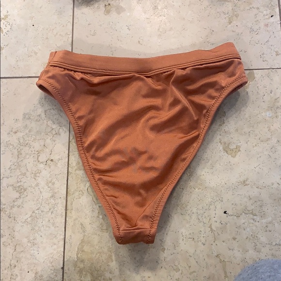 High Rise Bikini - Picture 6 of 8